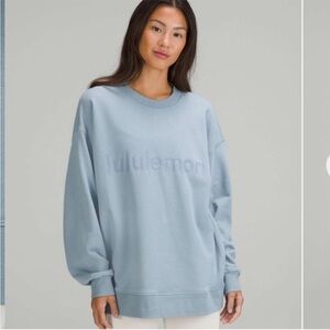 Lululemon Perfectly Oversized Graphic Crewneck Sweatshirt color Chambray size 6